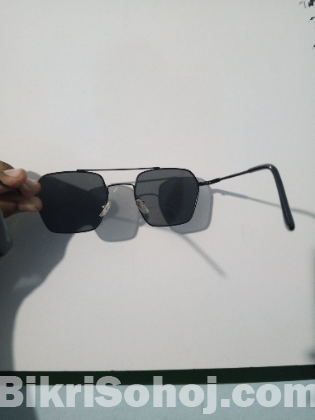 Sunglass